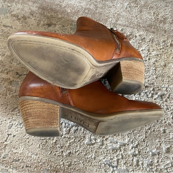 Frye Judith Whisky Brown Cognac Leather Ankle Booties Heeled Boots Dual Zipper:9 - Picture 12 of 13